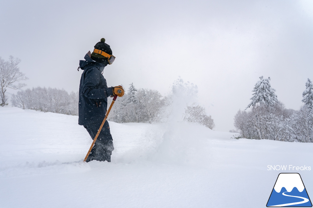 富良野スキー場｜たっぷりの『bonchi powder』が降り積ったゲレンデ…。富良野の雪は、ちょっとレベルが違います♪